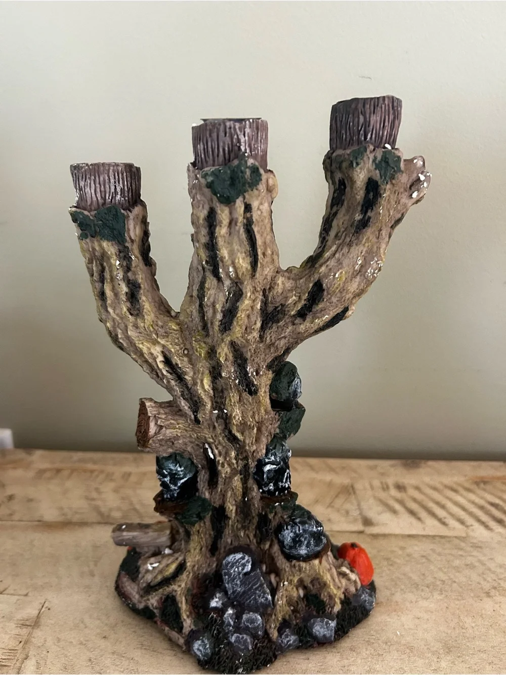 Vintage Gothic Skull Tree Trunk Candelabra - 3-Candle Halloween Decor Holder